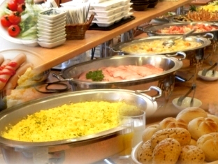 Breakfast buffet (image)